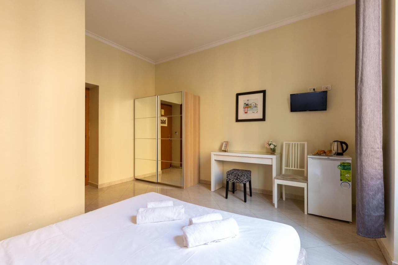 Alveare Bed & Breakfast Rome Bagian luar foto