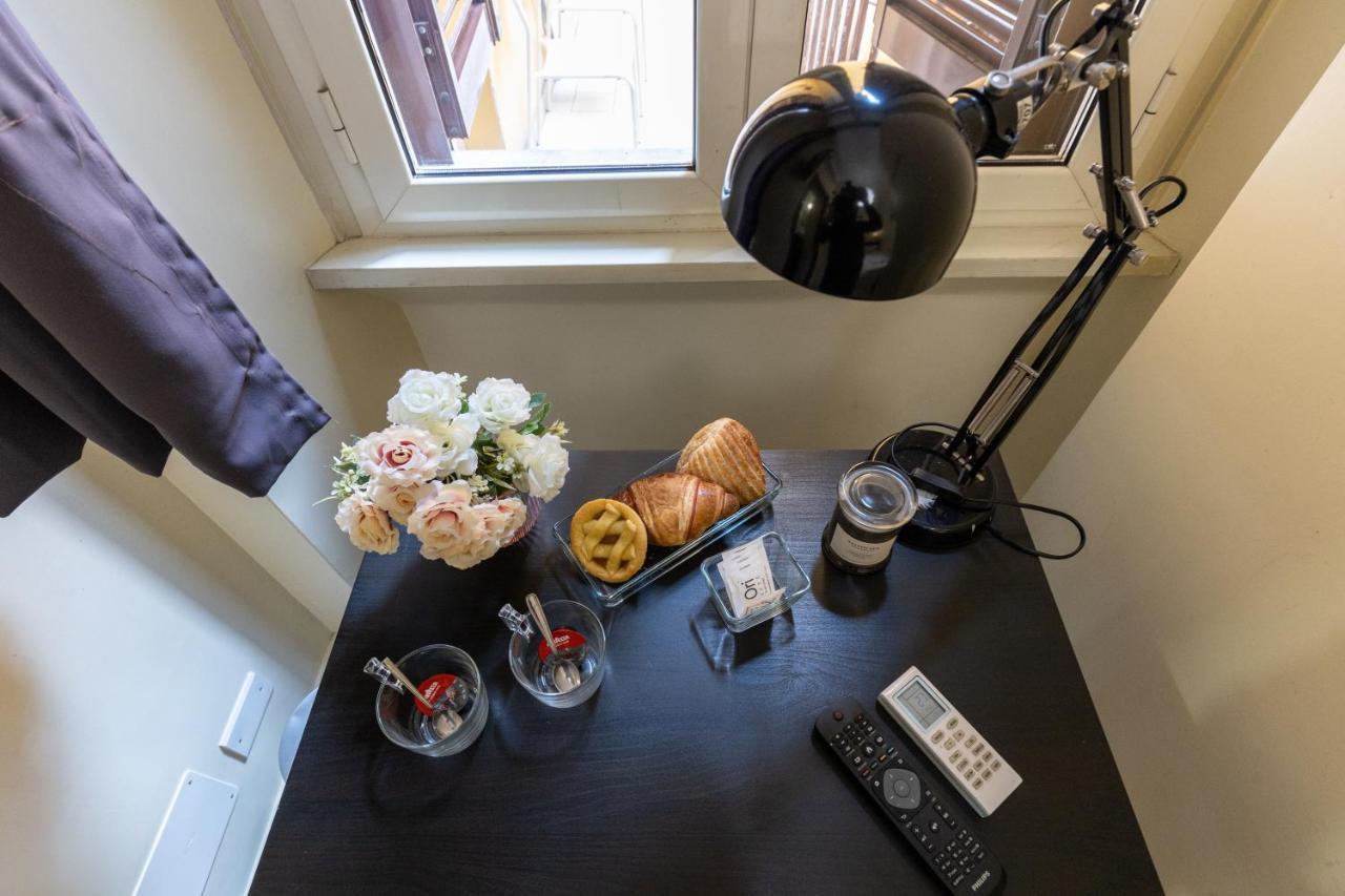 Alveare Bed & Breakfast Rome Bagian luar foto