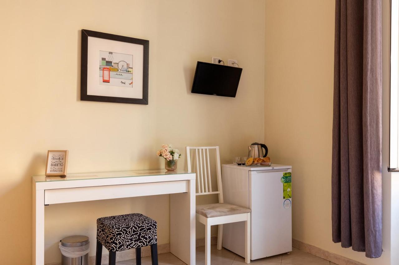 Alveare Bed & Breakfast Rome Bagian luar foto